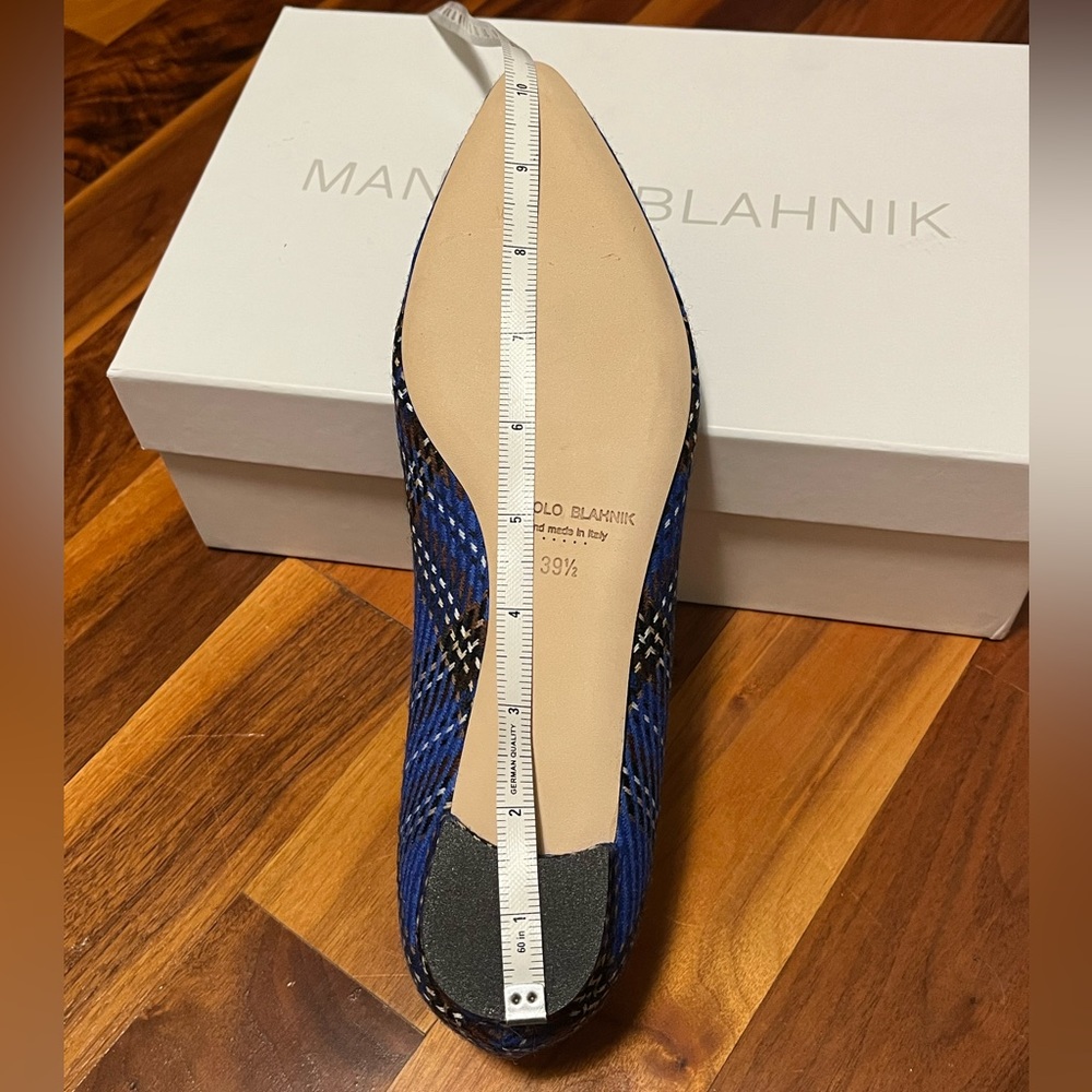 Manolo blahnik Hangisi Chrystal Buckle Wool Flats, NEW - Picture 16 of 17